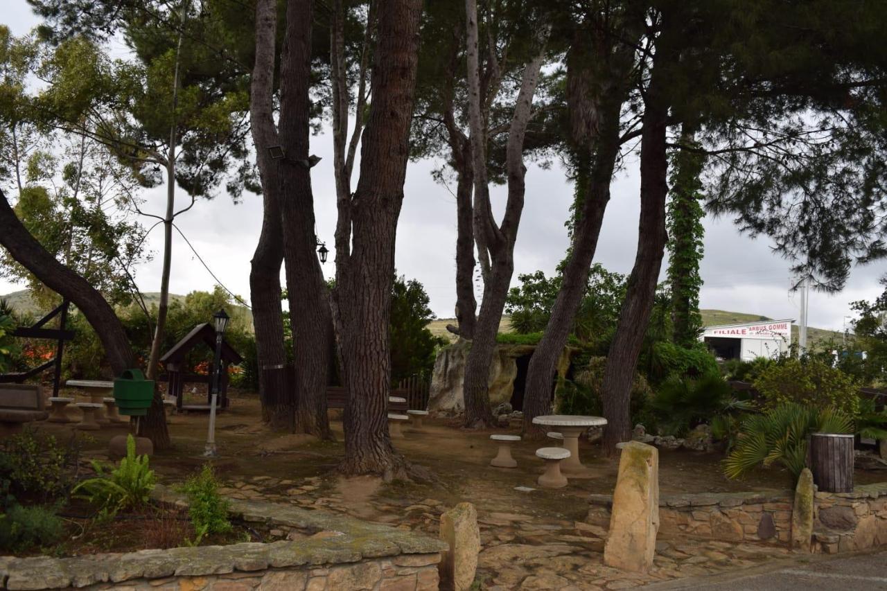 Nuraminis Hotel Garden מראה חיצוני תמונה