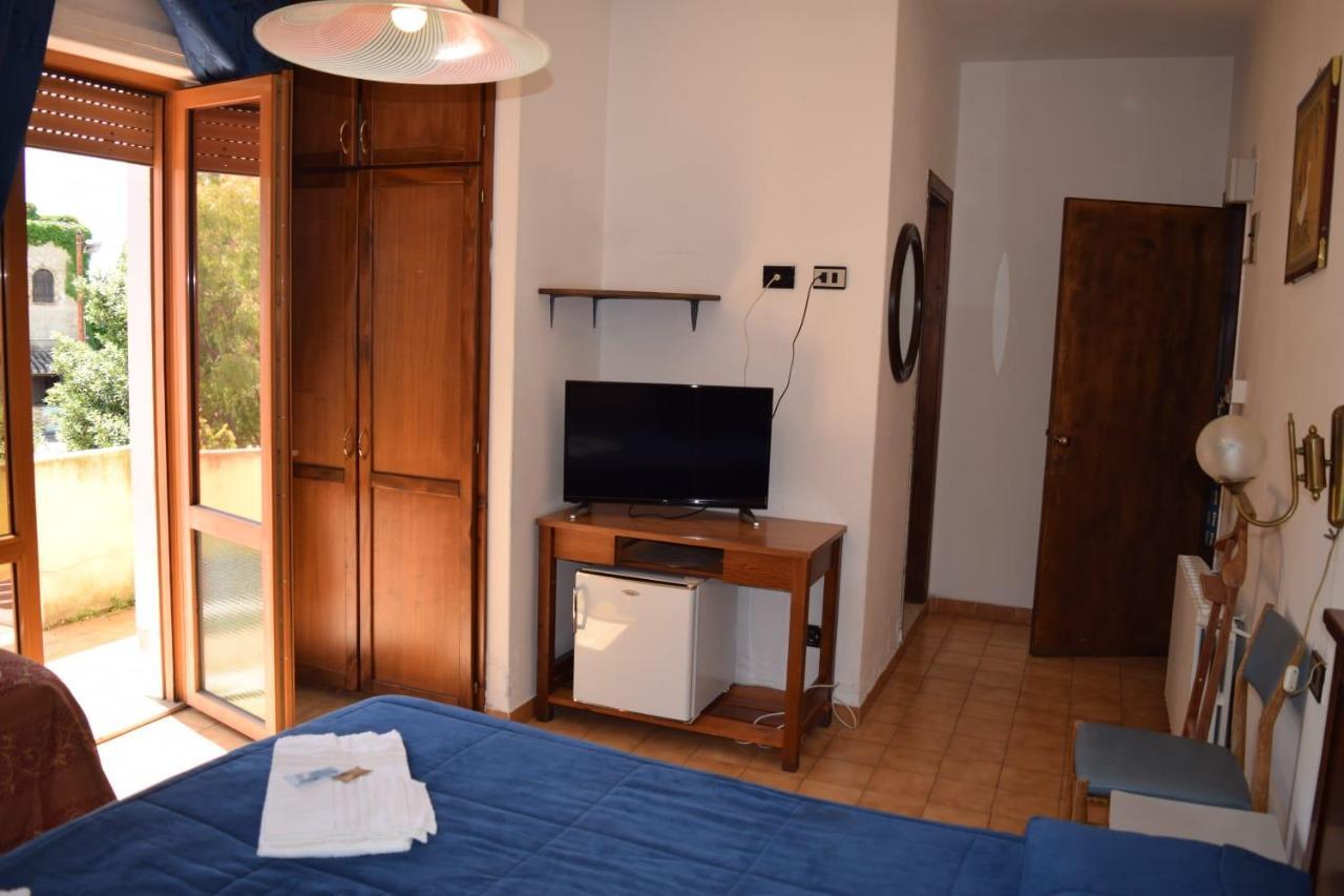 Nuraminis Hotel Garden מראה חיצוני תמונה