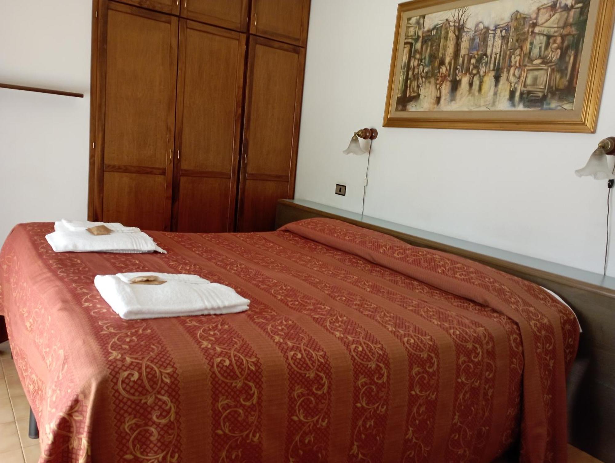 Nuraminis Hotel Garden מראה חיצוני תמונה