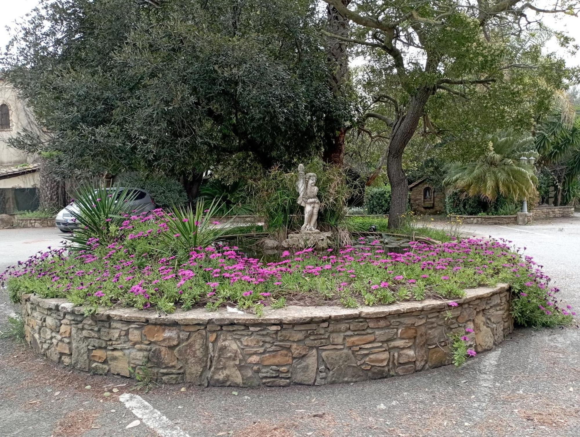Nuraminis Hotel Garden מראה חיצוני תמונה